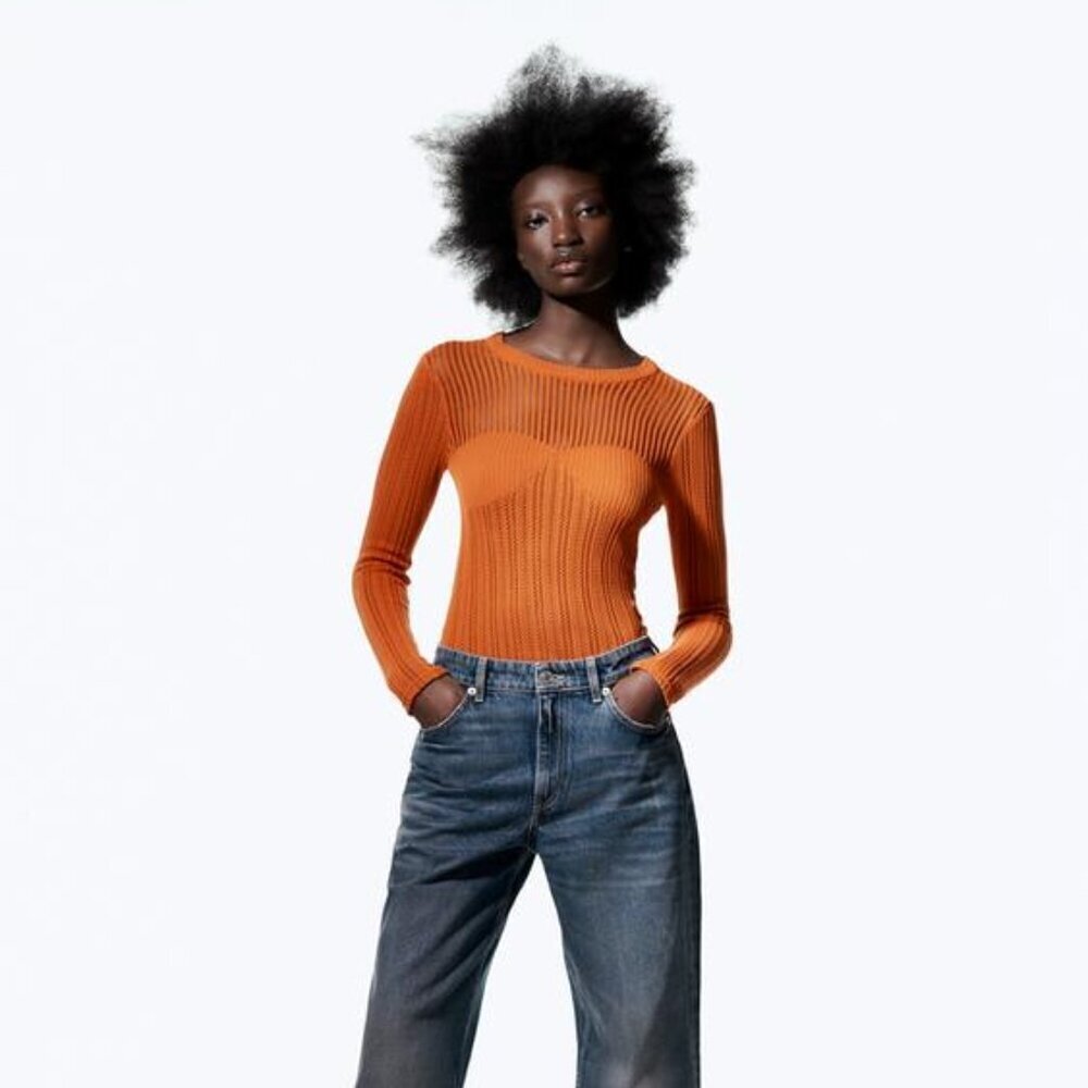 ZARA CROCHET SWEATER SIZE S 7901 586 635